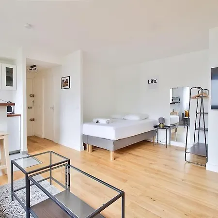 Modern 1br Flat Near Sacre-coeur And Gare Du Nord Appartamento Parigi